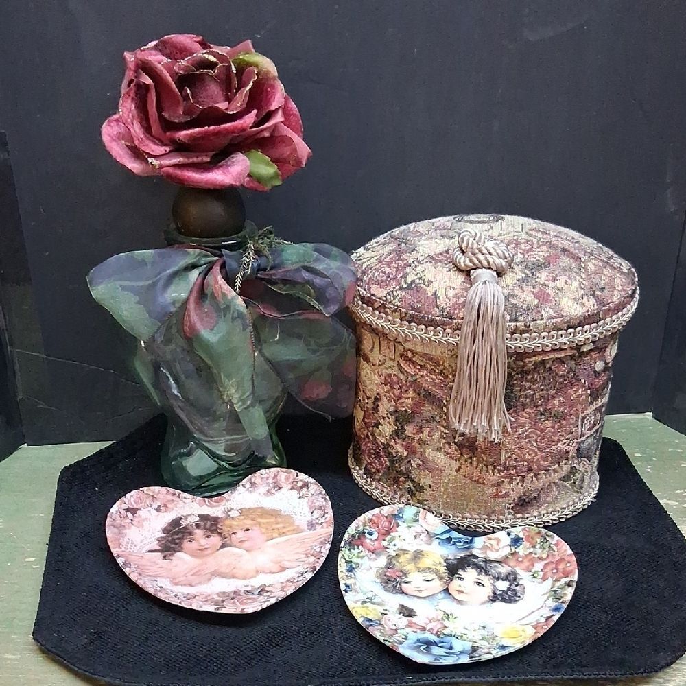 Vintage Tapestry Box, 2‎ Heavenly Heart Plates, & Rose Arrangement